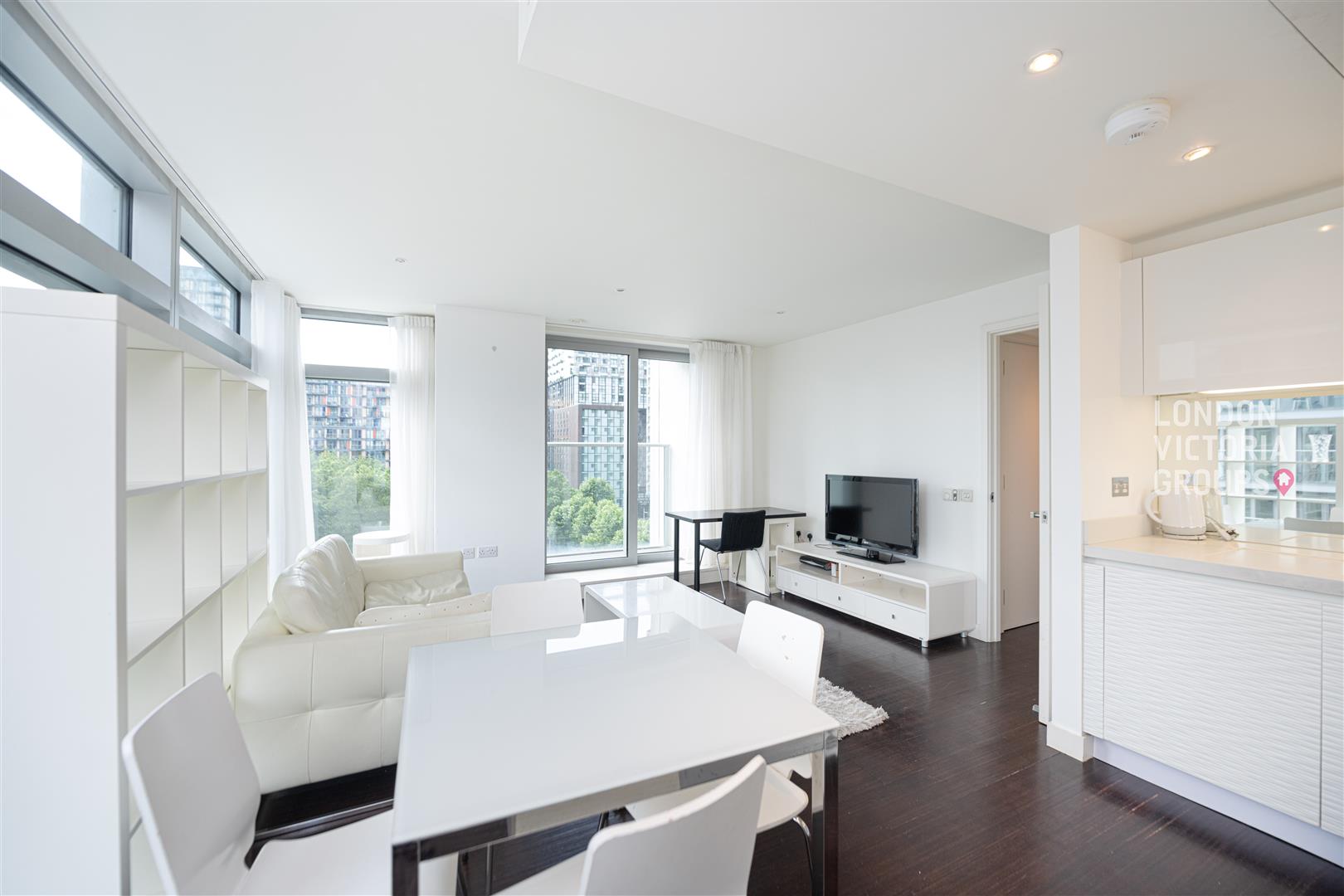 1 bed property in 1 Pan Peninsula Square, London